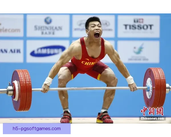 举重杯赛：力拔山河，铸就华丽传奇