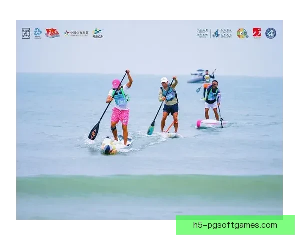 划桨争锋：皮划艇锦标赛的激烈对抗